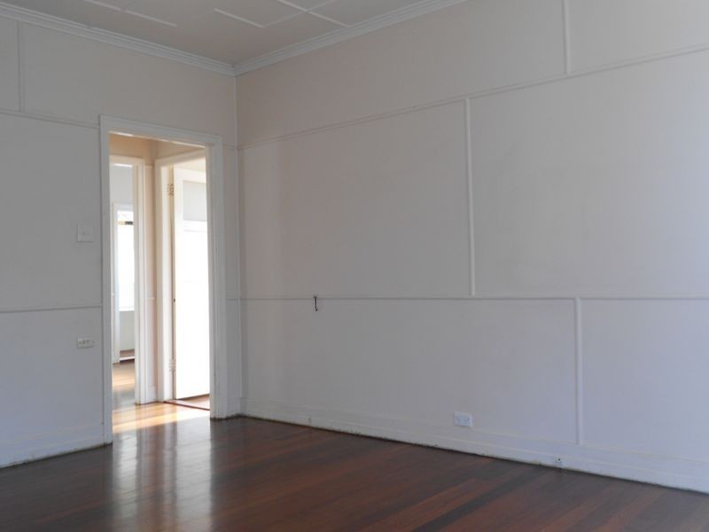 7 Bega Street, Grange QLD 4051