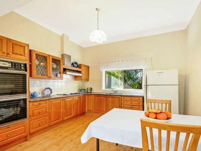 32 Ada Street, Windsor QLD 4030