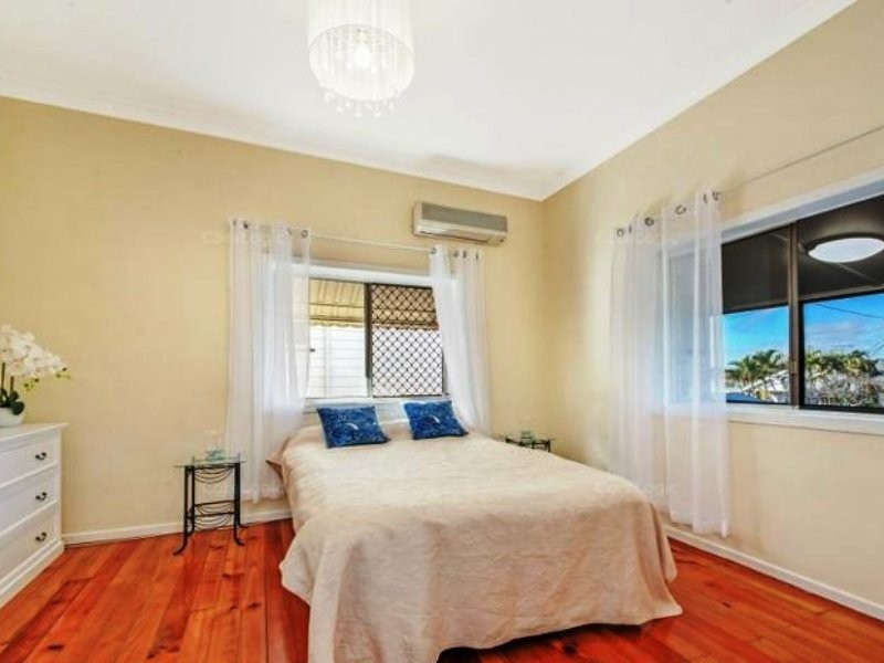 32 Ada Street, Windsor QLD 4030