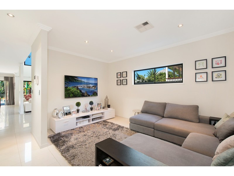 58 Norman Street, Wooloowin QLD 4030