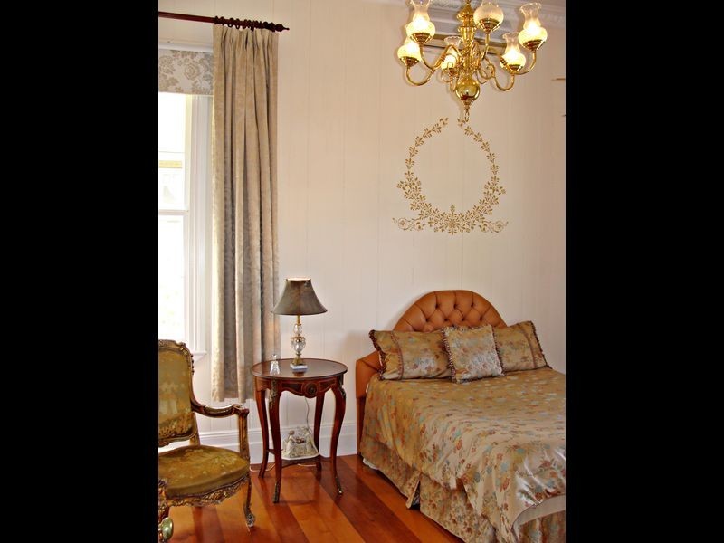 64 McLennan Street, Albion QLD 4010