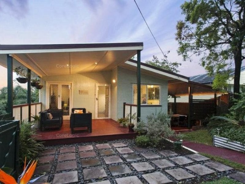 6 Ormeley Street, Stafford Heights QLD 4053