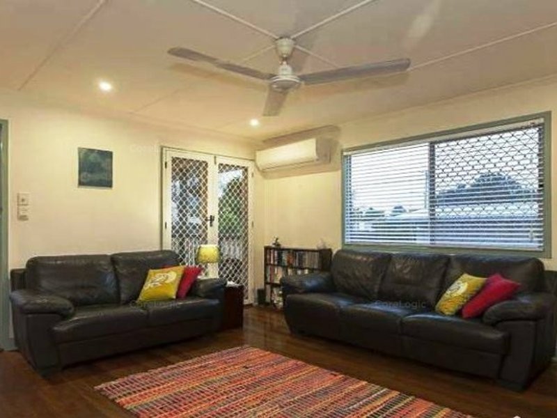 6 Ormeley Street, Stafford Heights QLD 4053