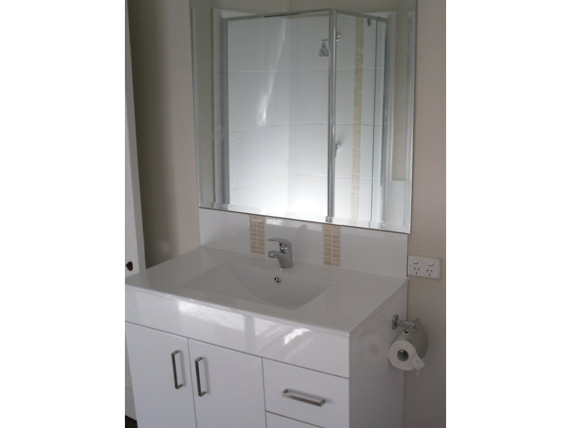 24 Grove Street, Albion QLD 4010