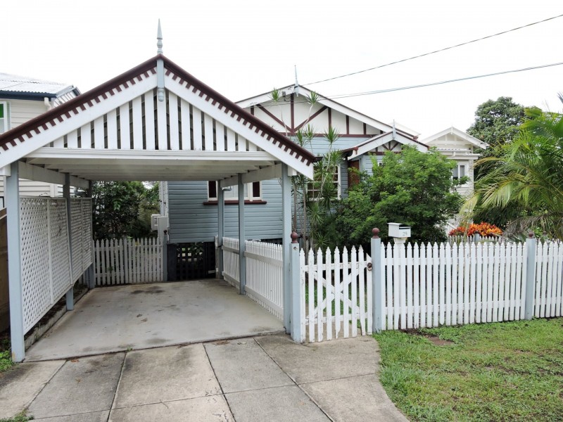 29 Daphne Street, Grange QLD 4051