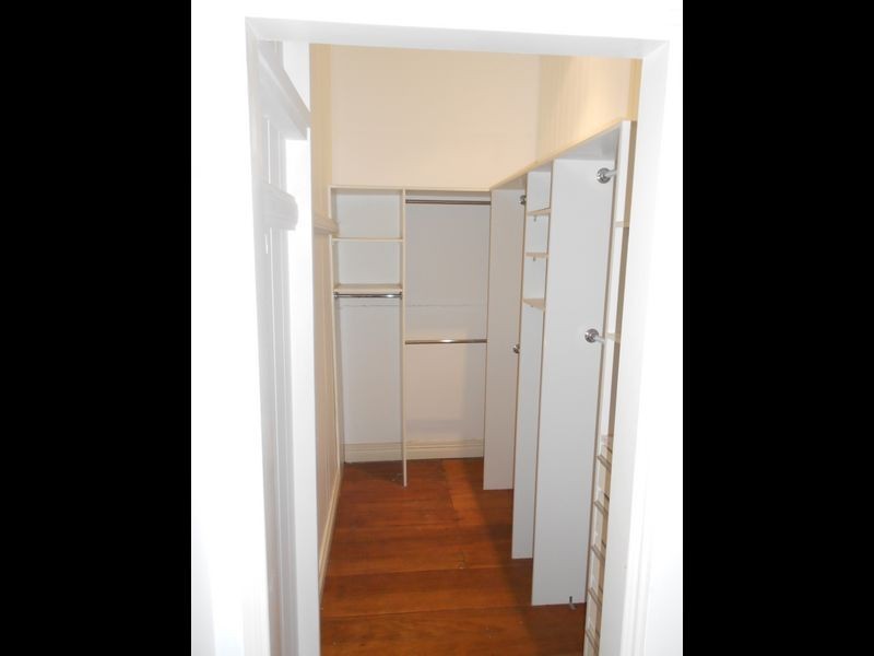 18 Stoneleigh Street, Albion QLD 4010