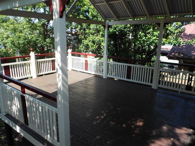 18 Stoneleigh Street, Albion QLD 4010