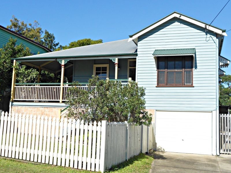 9 Eleventh Avenue, Kedron QLD 4031