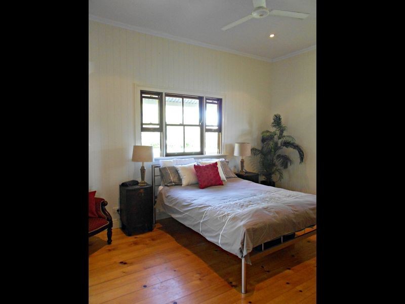 9 Eleventh Avenue, Kedron QLD 4031