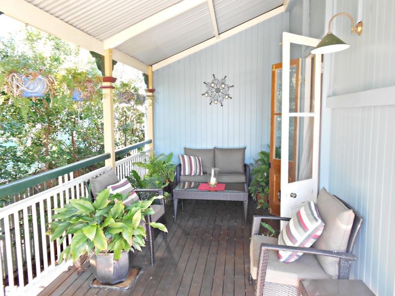 9 Eleventh Avenue, Kedron QLD 4031