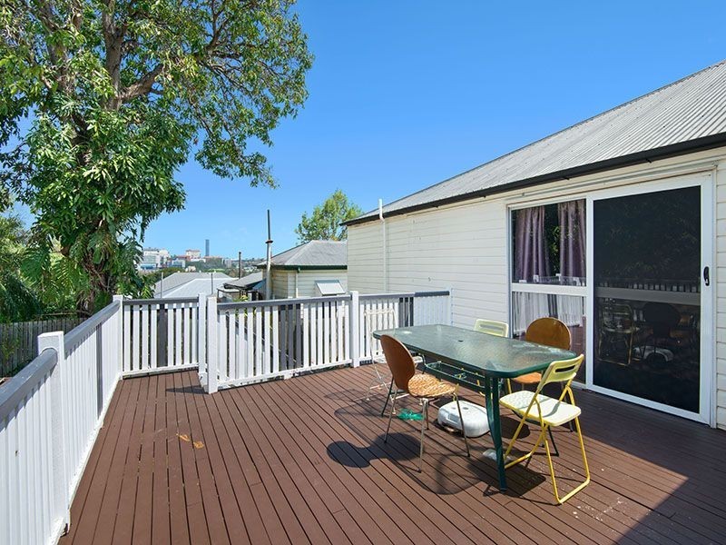 17 Oakwal Terrace, Windsor QLD 4030