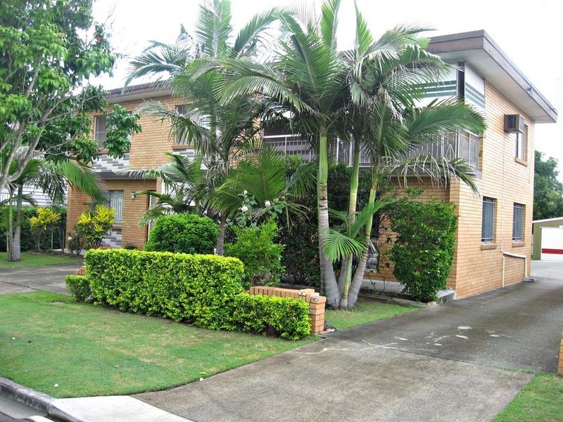 2/19 Eveleigh Street, Wooloowin QLD 4030