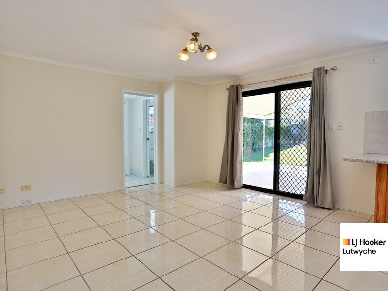 16 Stallone Circuit, Mcdowall QLD 4053