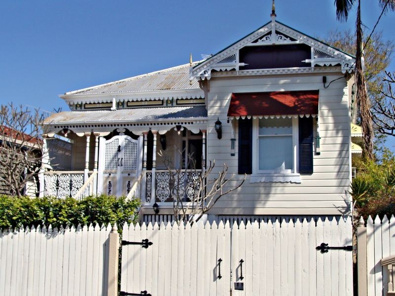 64 McLennan Street, Albion QLD 4010