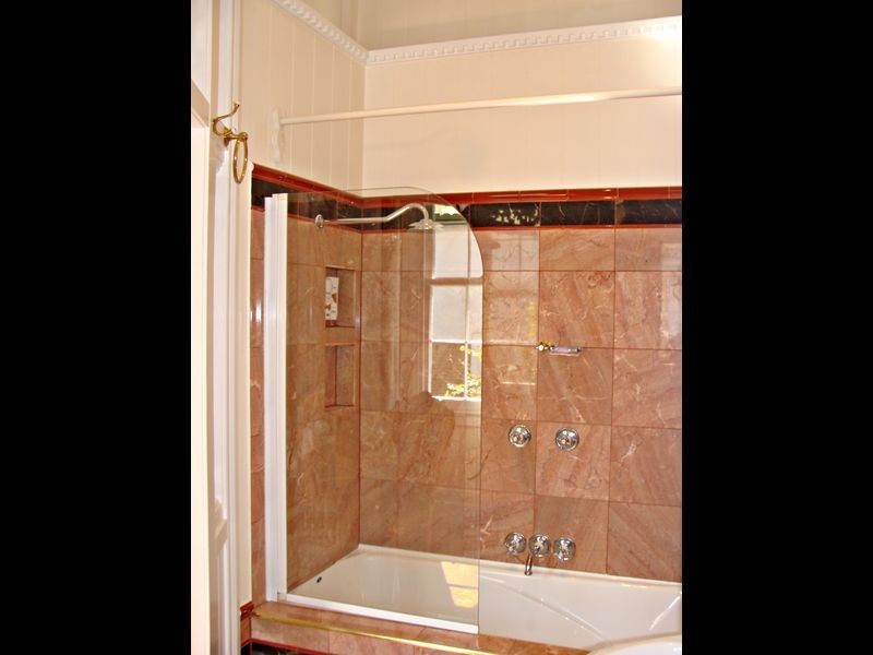 64 McLennan Street, Albion QLD 4010