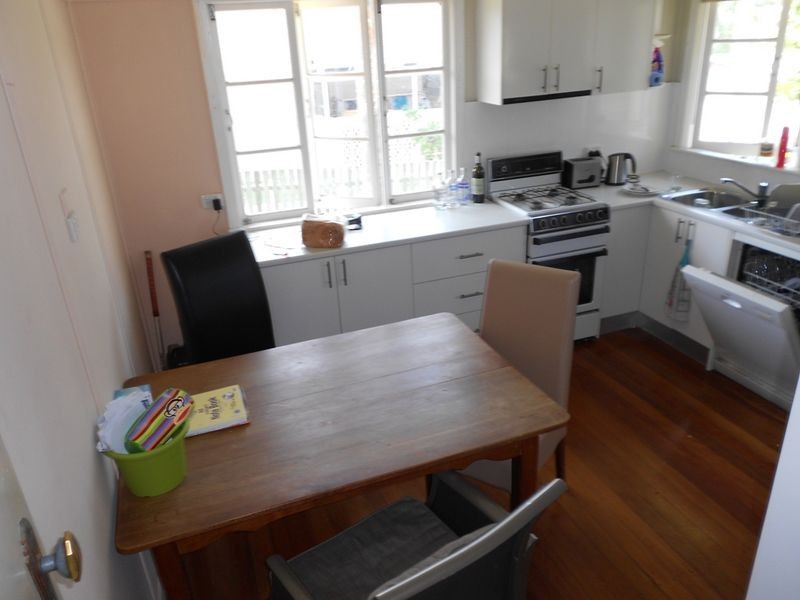 5 Barellan Street, Stafford QLD 4053