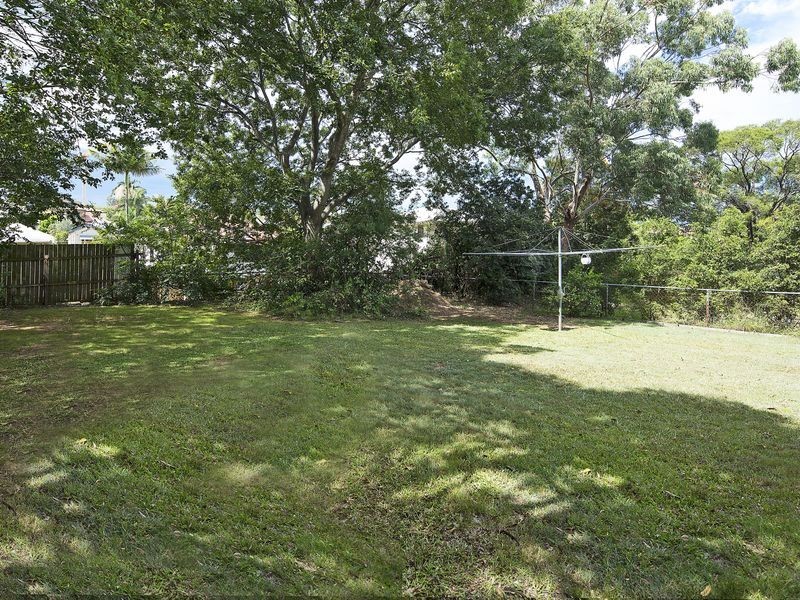 22 Annie Street, Windsor QLD 4030