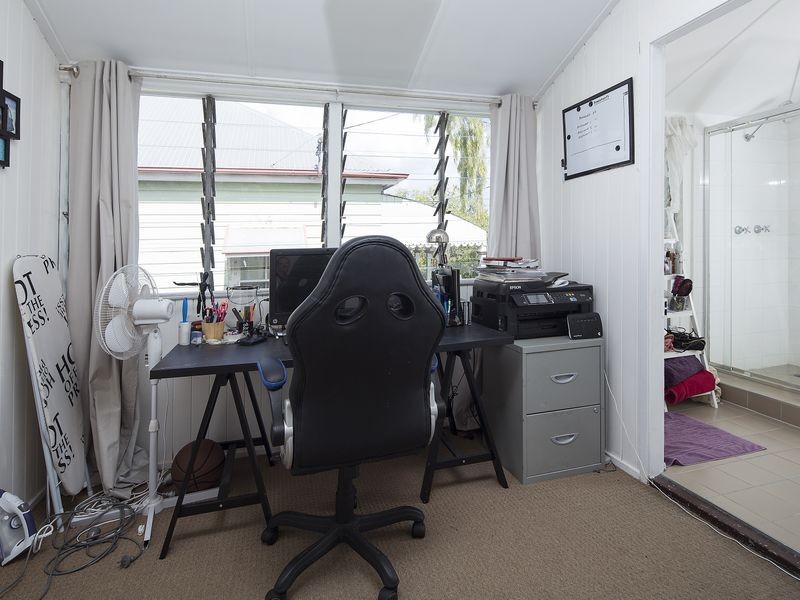 22 Annie Street, Windsor QLD 4030