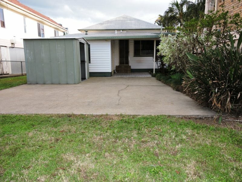 27 Grove Street, Albion QLD 4010