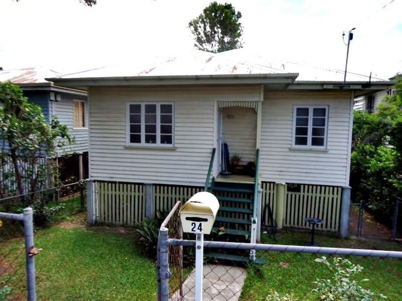 24 Evans Street, Kedron QLD 4031