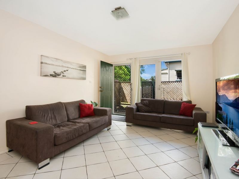 2/89 Kedron Park Road, Wooloowin QLD 4030