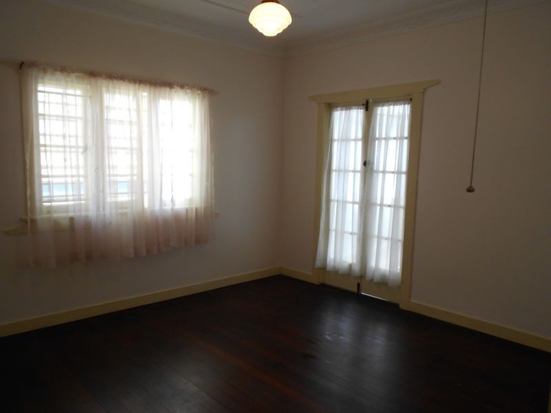 20 Clifford Street, Stafford QLD 4053