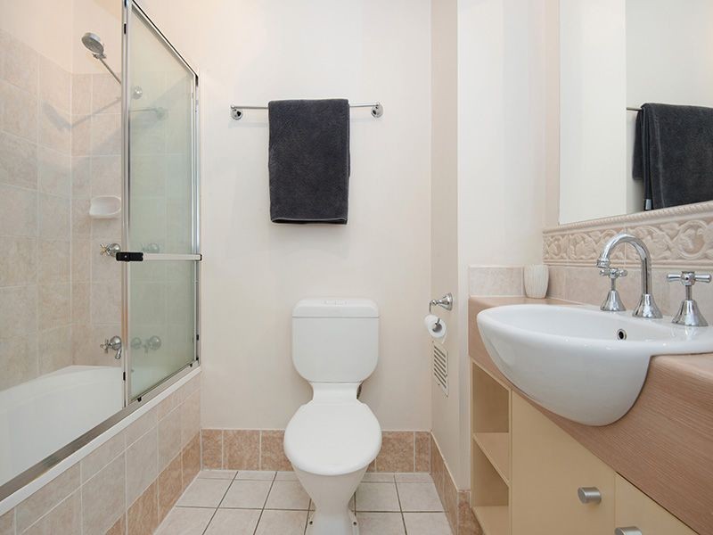 7/4 Bonney Avenue, Clayfield QLD 4011