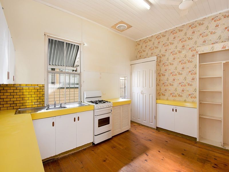 22 Brown Street, Windsor QLD 4030