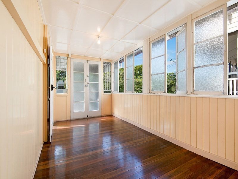 22 Brown Street, Windsor QLD 4030