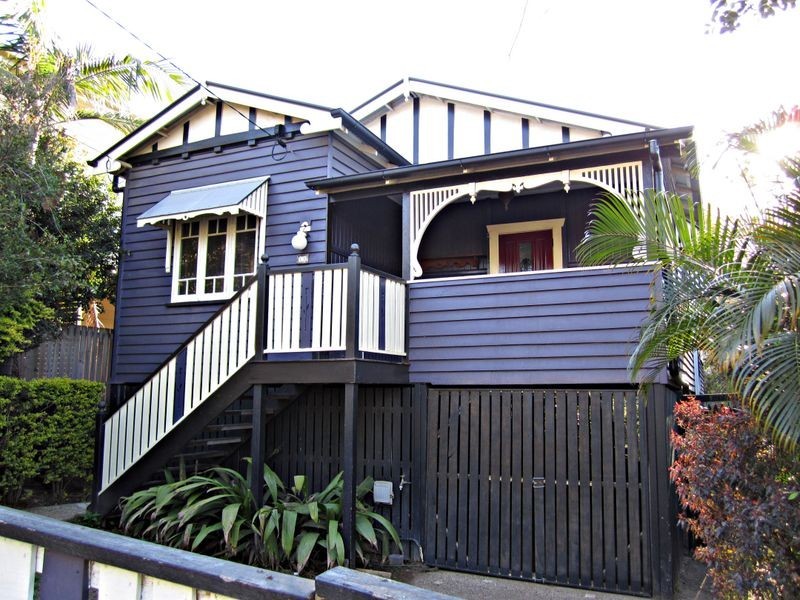 11 Rougham Street, Windsor QLD 4030