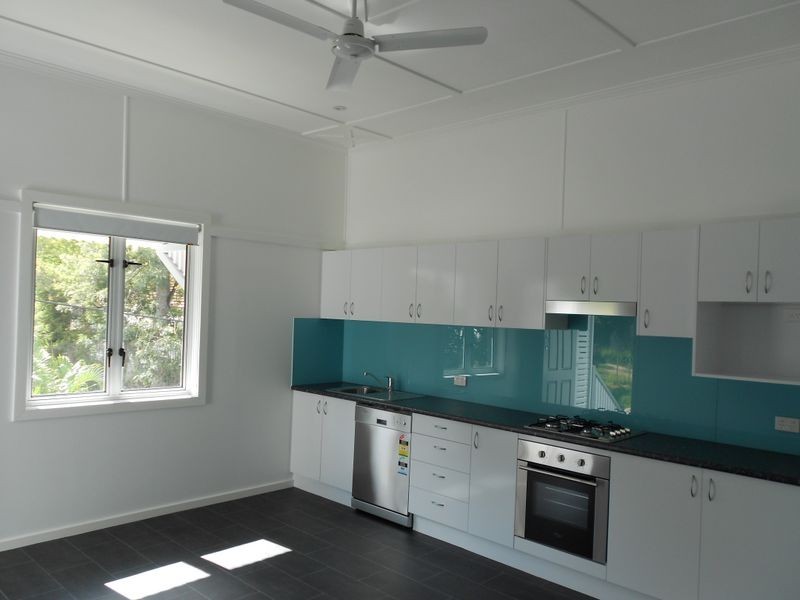 2/2 Harris Lane, Windsor QLD 4030