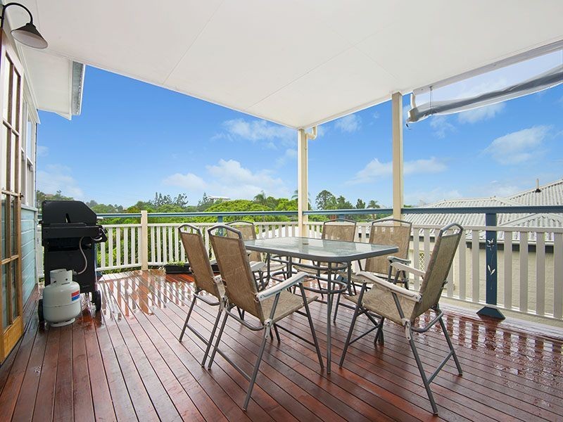 8 Hooker Street, Windsor QLD 4030