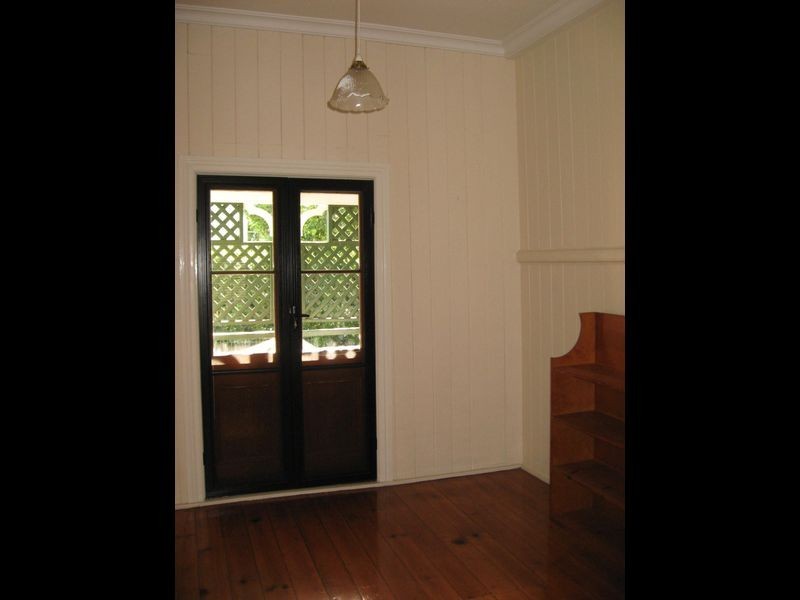 70 Swan Terrace, Windsor QLD 4030