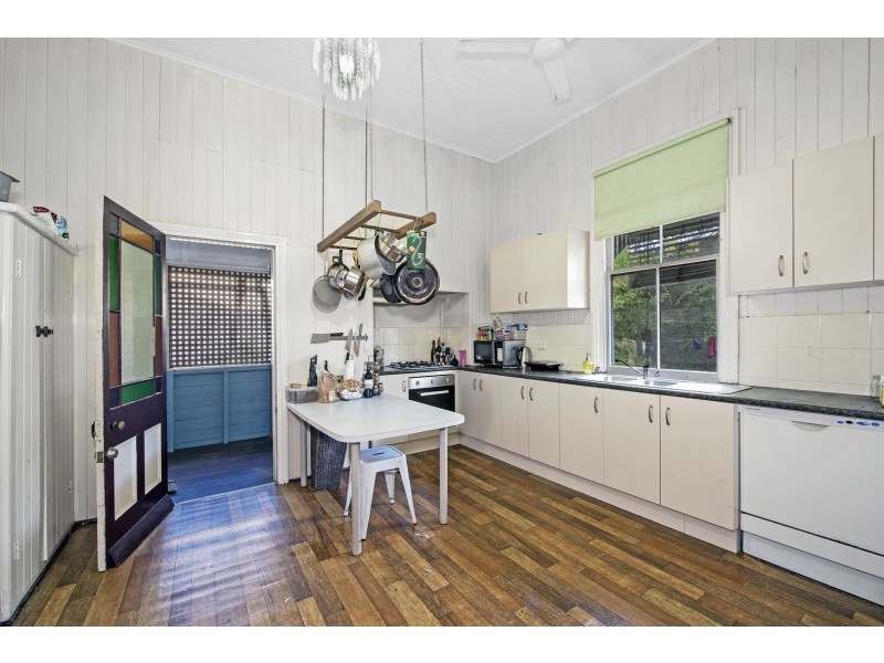 111 Dickson Street, Wooloowin QLD 4030