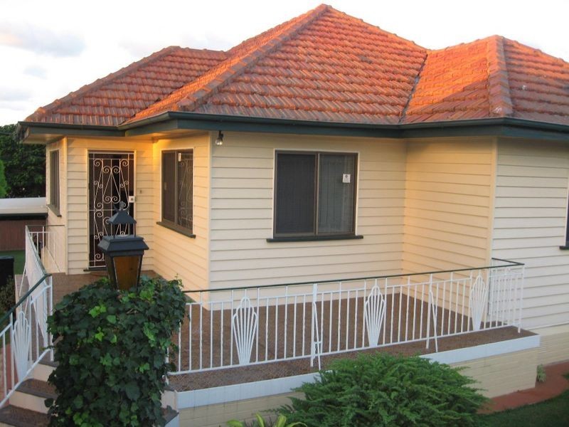 195 Shaw Road, Wavell Heights QLD 4012