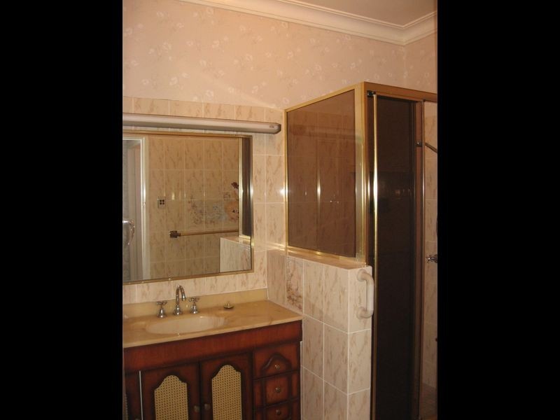 195 Shaw Road, Wavell Heights QLD 4012