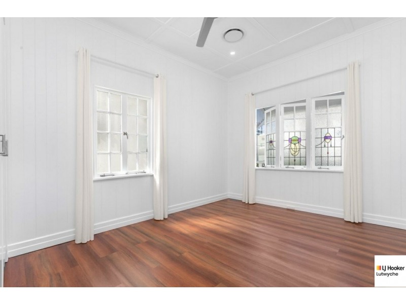 10 Norman Street, Wooloowin QLD 4030