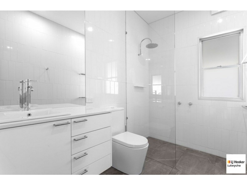 10 Norman Street, Wooloowin QLD 4030