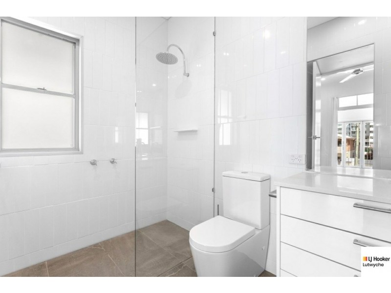 10 Norman Street, Wooloowin QLD 4030