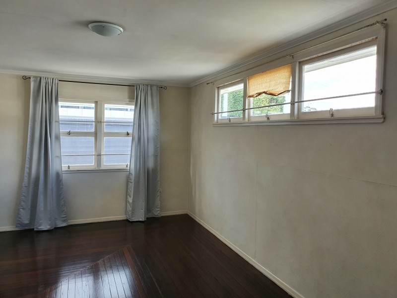 2/160 Fifth Avenue, Windsor QLD 4030