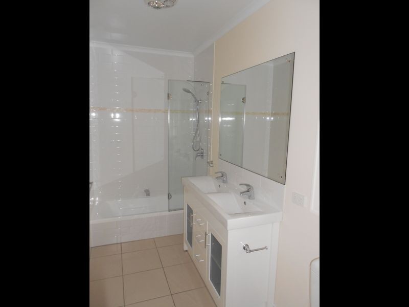 195 Edmondstone Street, Wilston QLD 4051