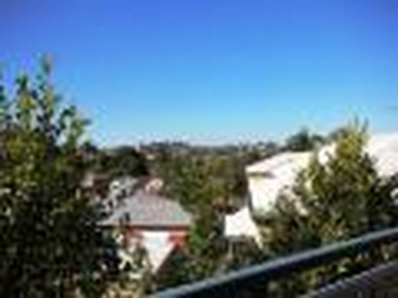 8 Hooker Street, Windsor QLD 4030