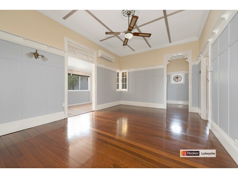 19 Morris Street, Wooloowin QLD 4030