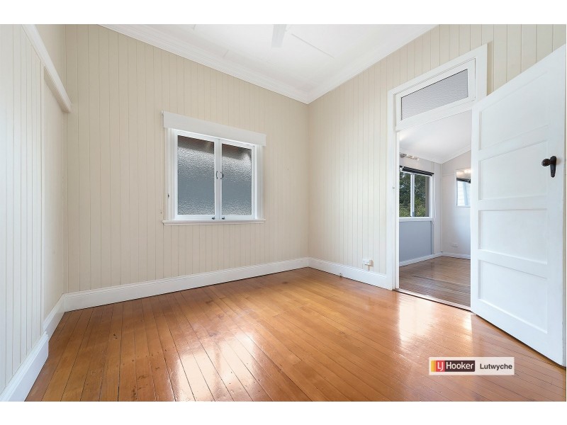 19 Morris Street, Wooloowin QLD 4030