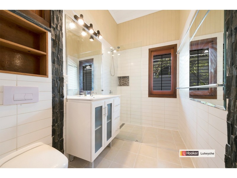 19 Morris Street, Wooloowin QLD 4030