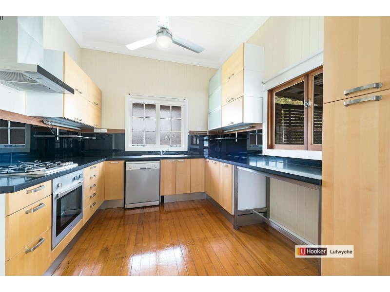 19 Morris Street, Wooloowin QLD 4030