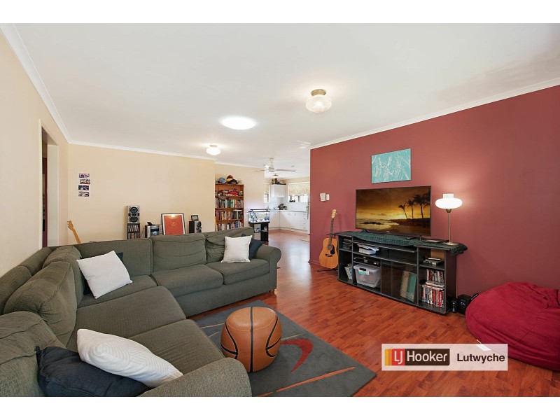 242 Bapaume Road, Holland Park West QLD 4121