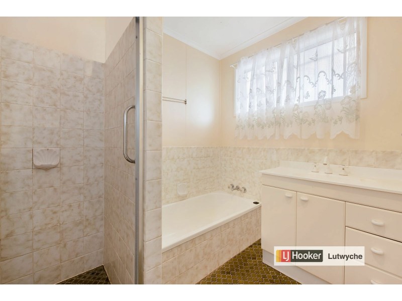 242 Bapaume Road, Holland Park West QLD 4121