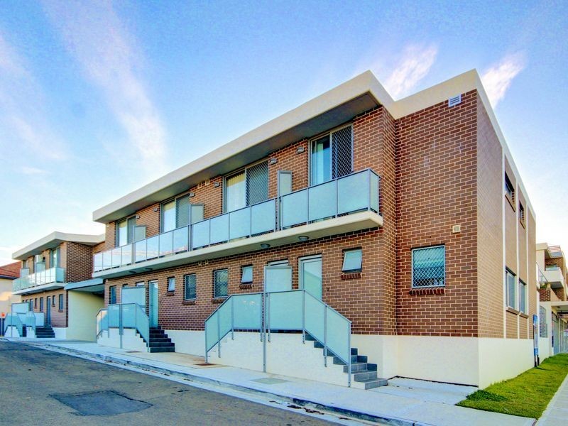 21/45 Forest Road, Hurstville NSW 2220