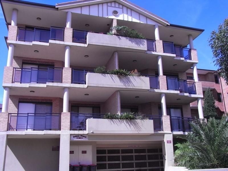 1/18 Woids Avenue, Hurstville NSW 2220